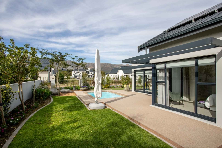 4 Bedroom Property for Sale in Val De Vie Estate Western Cape